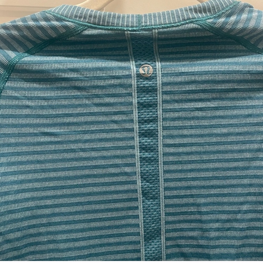 Lululemon Swiftly Teal Long Sleeve - Picture 3 of 3